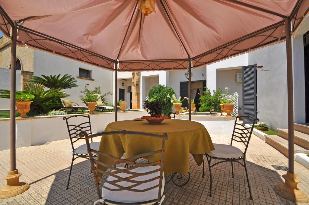 Palazzo De Donatis B&B Melissano 外观 照片