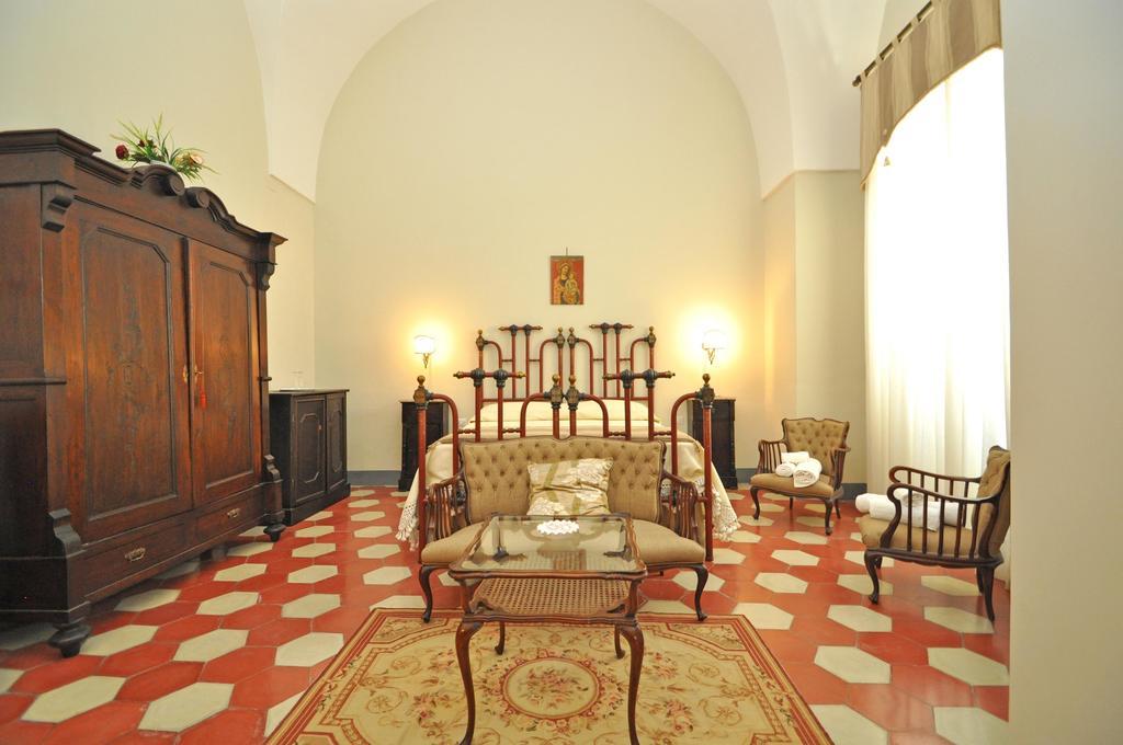 Palazzo De Donatis B&B Melissano 客房 照片