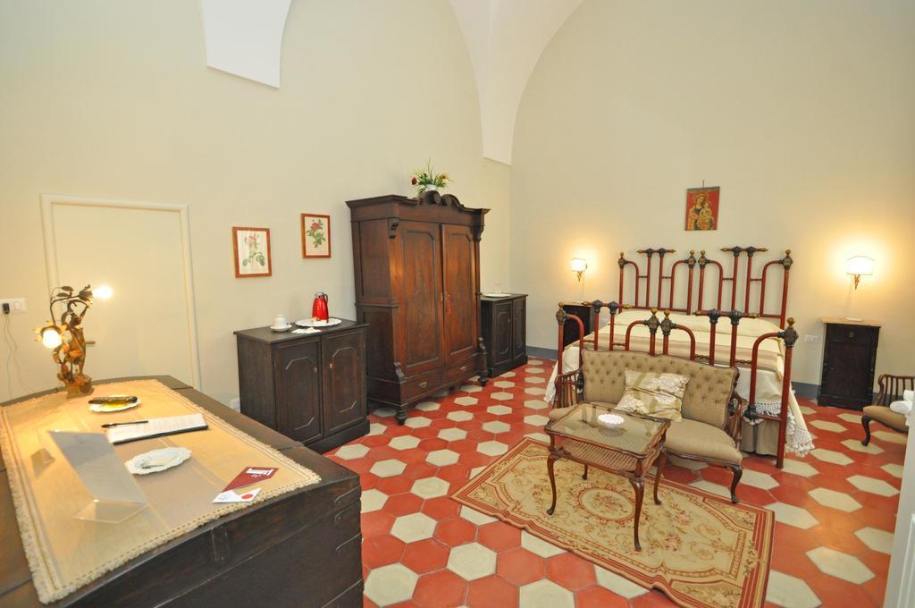 Palazzo De Donatis B&B Melissano 客房 照片
