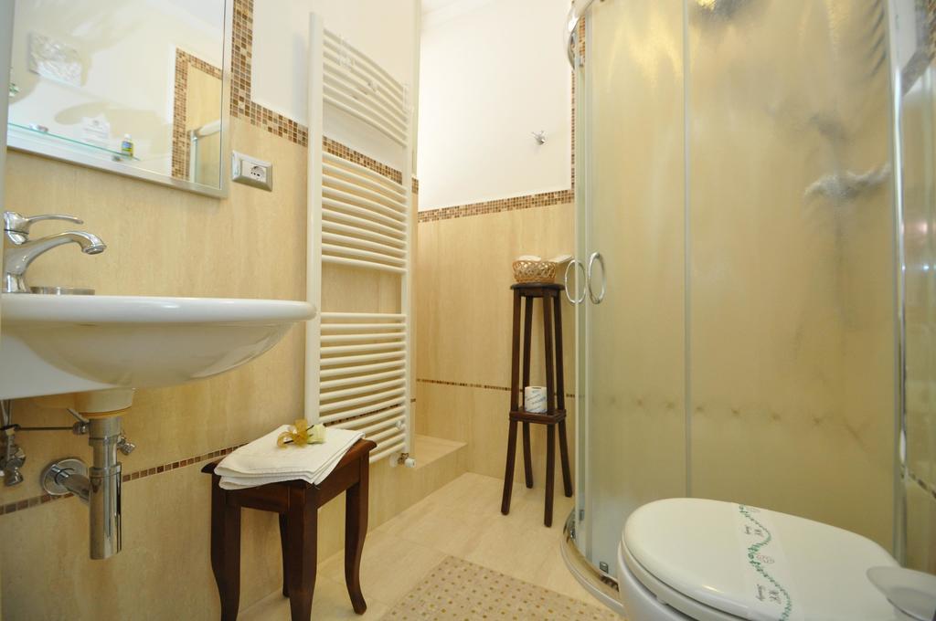 Palazzo De Donatis B&B Melissano 客房 照片