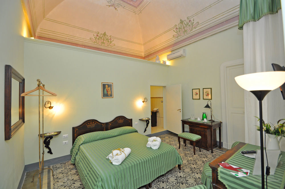 Palazzo De Donatis B&B Melissano 外观 照片